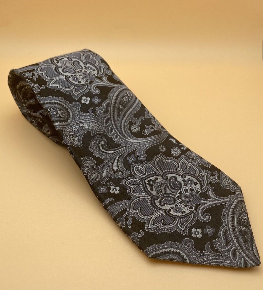 Daniel Cremieux Hand Made Silk Tie Blue Silver Paisley Floral Necktie